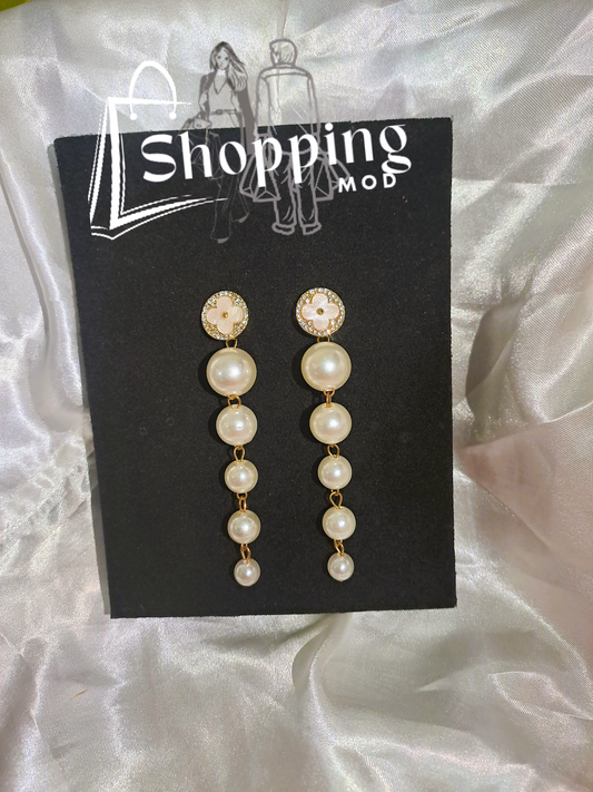 SM E 04 Pearl drops
