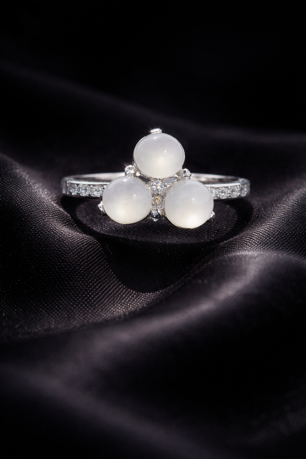 Pearl Trio Ring